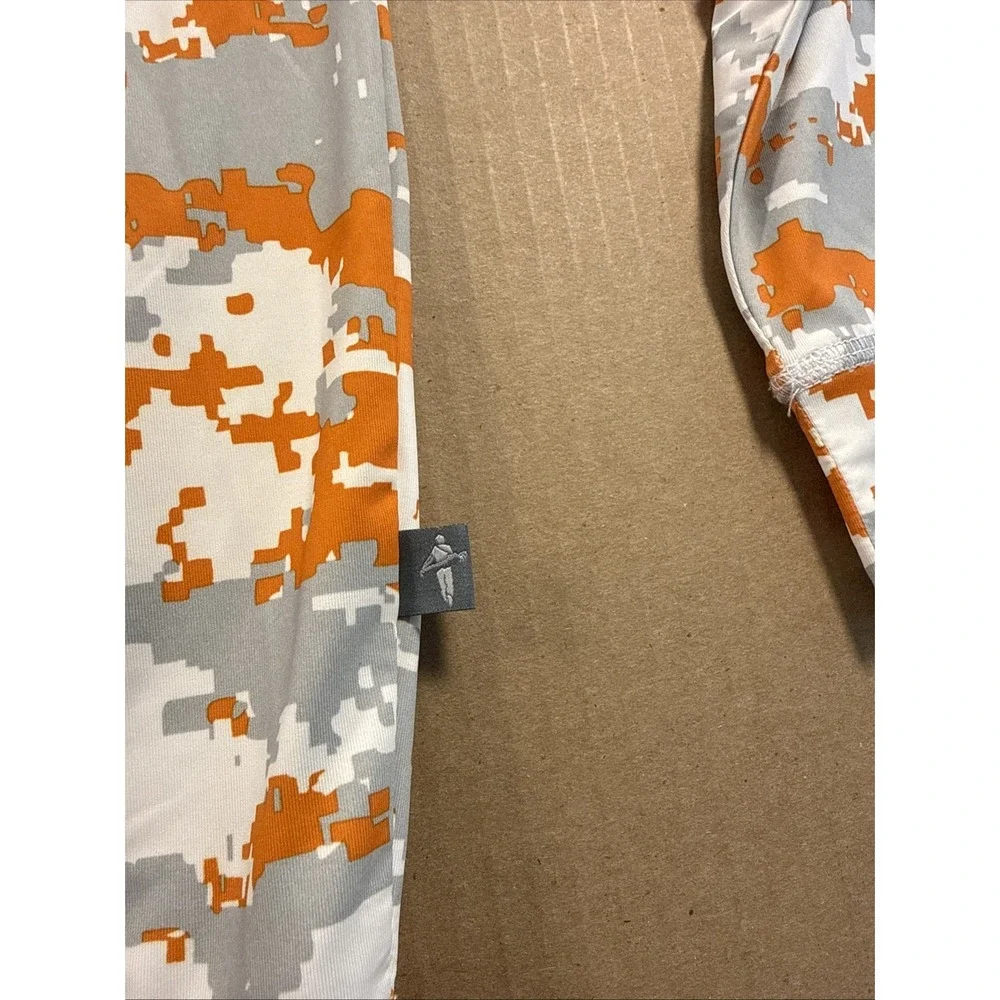 Auburn Oaks Digital Camo 1/4 Zip Auburn University, Size Medium